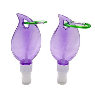 PET Bouteille de pulvérisation en plastique en forme de cœur / feuille avec collier de porte-clés suspendu