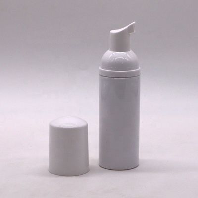 Emballage en plastique Mini bouteille de voyage 50 ml Bouteille en mousse PET avec logo personnalisé