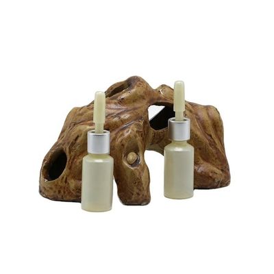 Matériau de base PET 8 ml Bouteille de gouttelette avec bouchon de gouttelette personnalisé et finition glacée