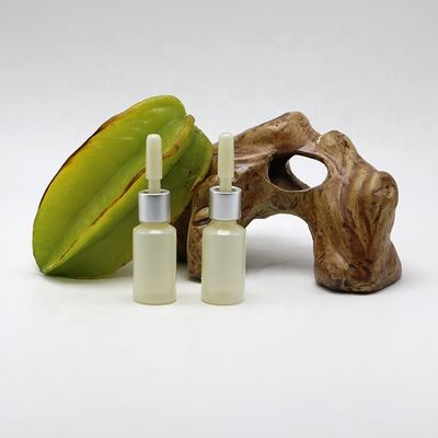 Matériau de base PET 8 ml Bouteille de gouttelette avec bouchon de gouttelette personnalisé et finition glacée