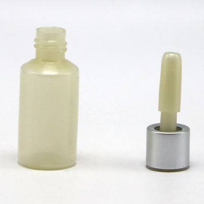 Matériau de base PET 8 ml Bouteille de gouttelette avec bouchon de gouttelette personnalisé et finition glacée