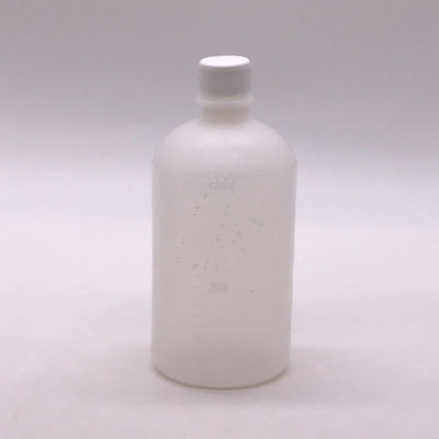 Bouteille de liquide PE de 100 ml/200 ml avec balance et bouchon de sécurité pour enfants inclus dans l'offre