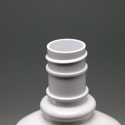 Bouteille de rince-bouche en plastique PET à col long blanc d'une capacité de 250 ml et d'une sérigraphie