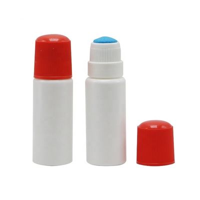 Matériau du corps PE Bouteille à rouleaux rechargeable de 70 cc pour huiles essentielles et cosmétiques